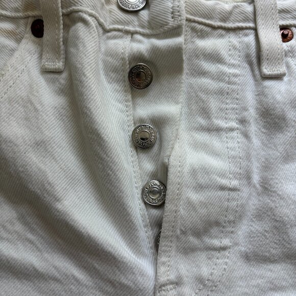 Levi’s White 501 Buttonfly Jean Shorts Size 26 - Picture 7 of 15